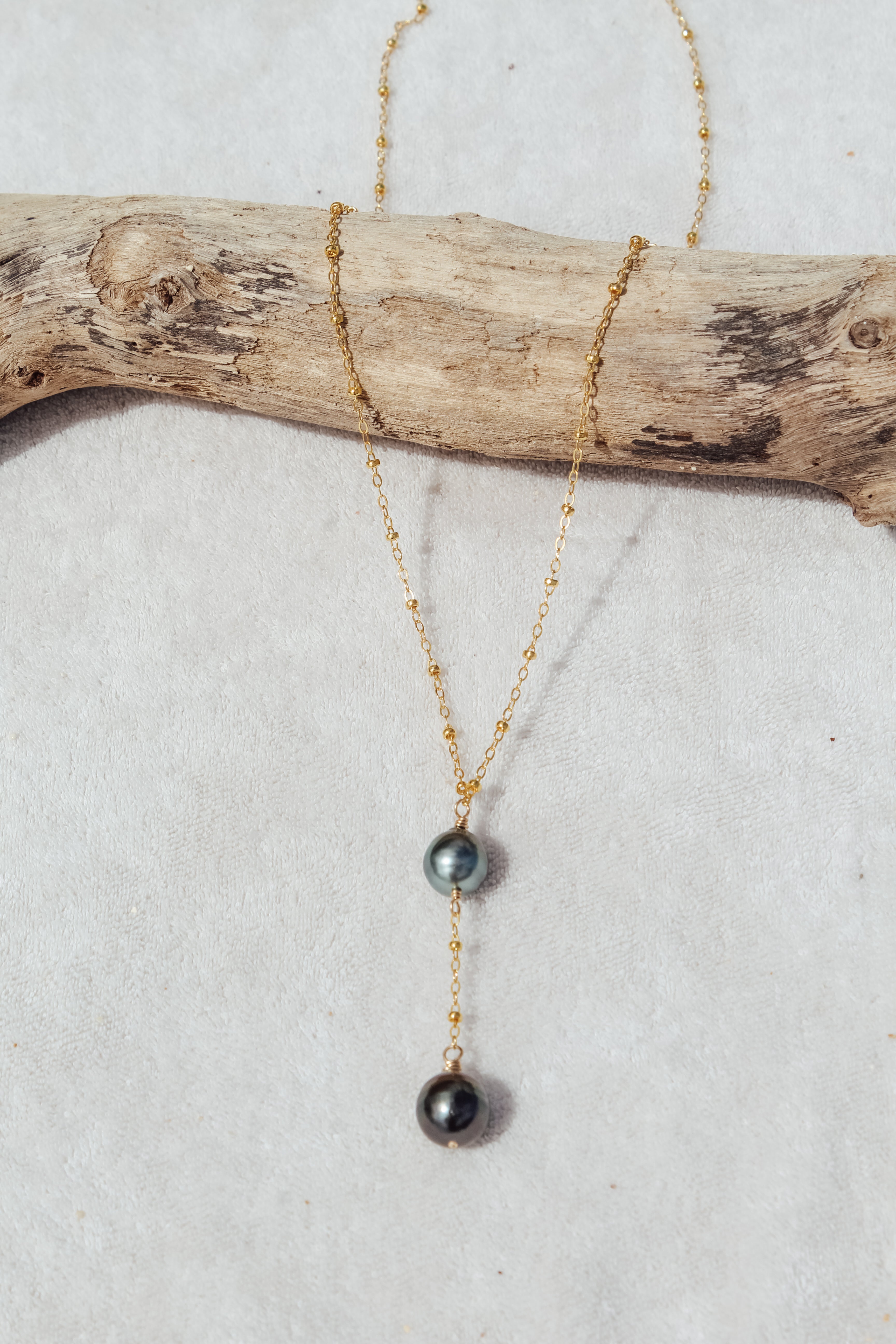Tahitian Lariat