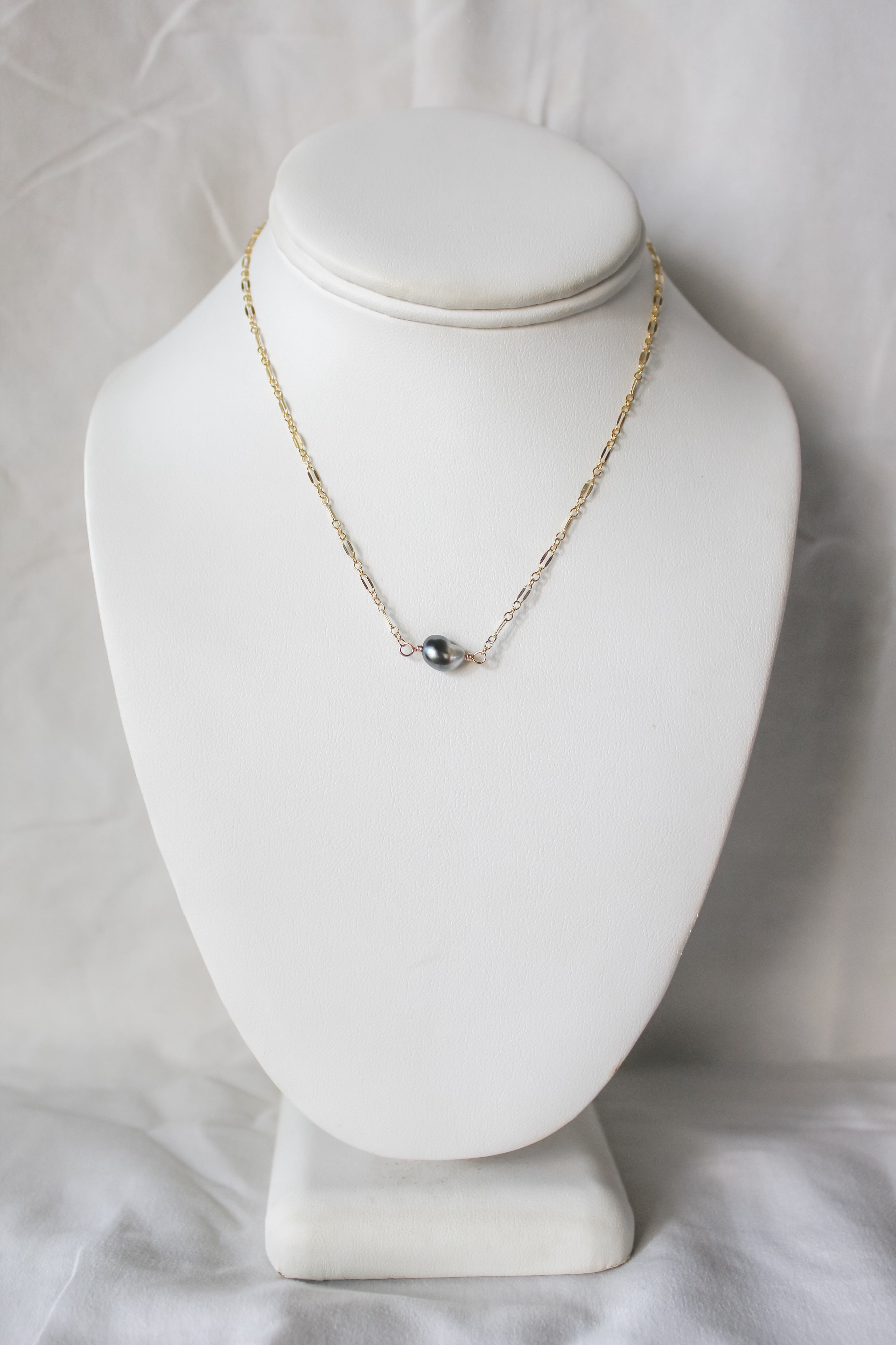Single Tahitian Choker