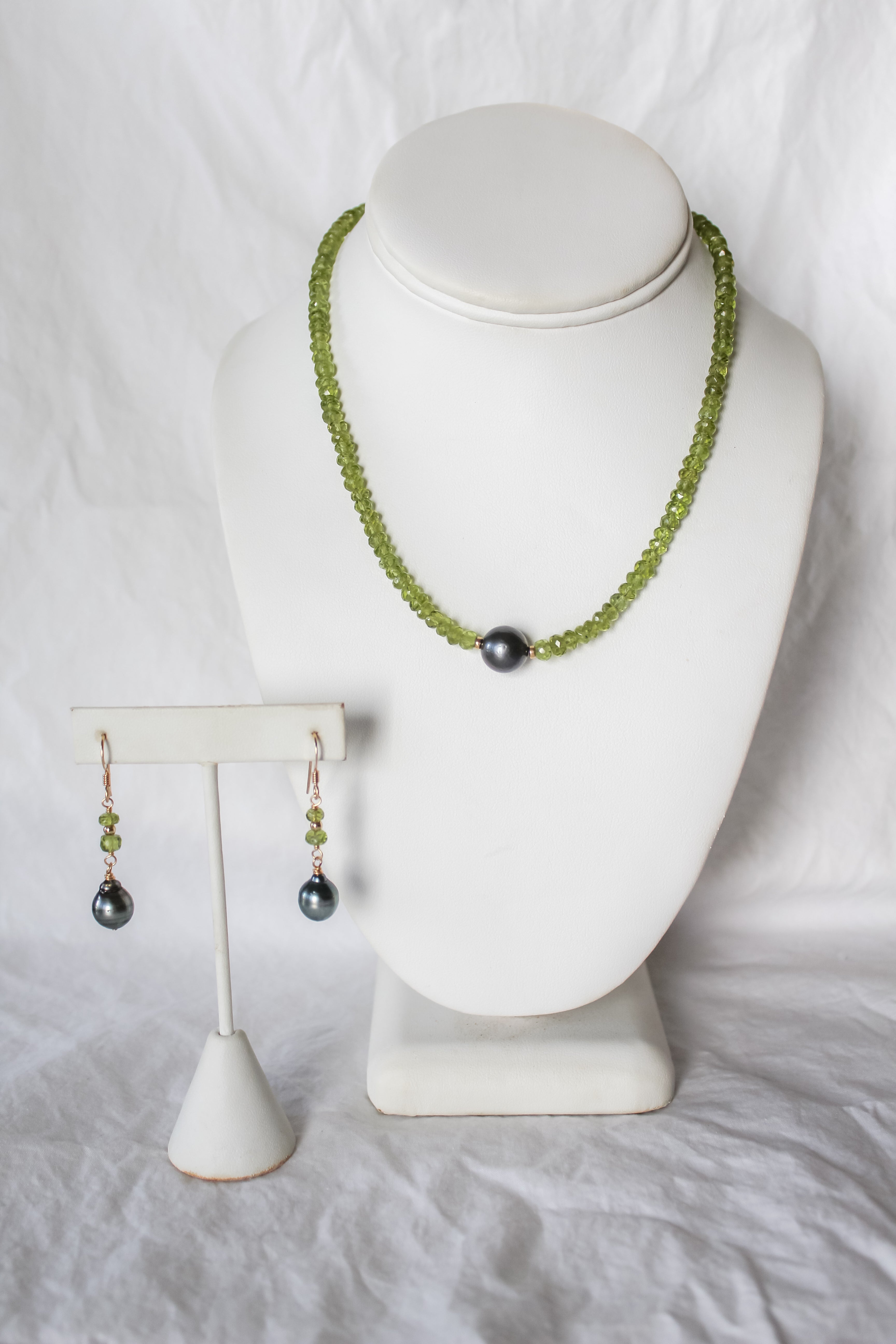 Green Gemstone Set