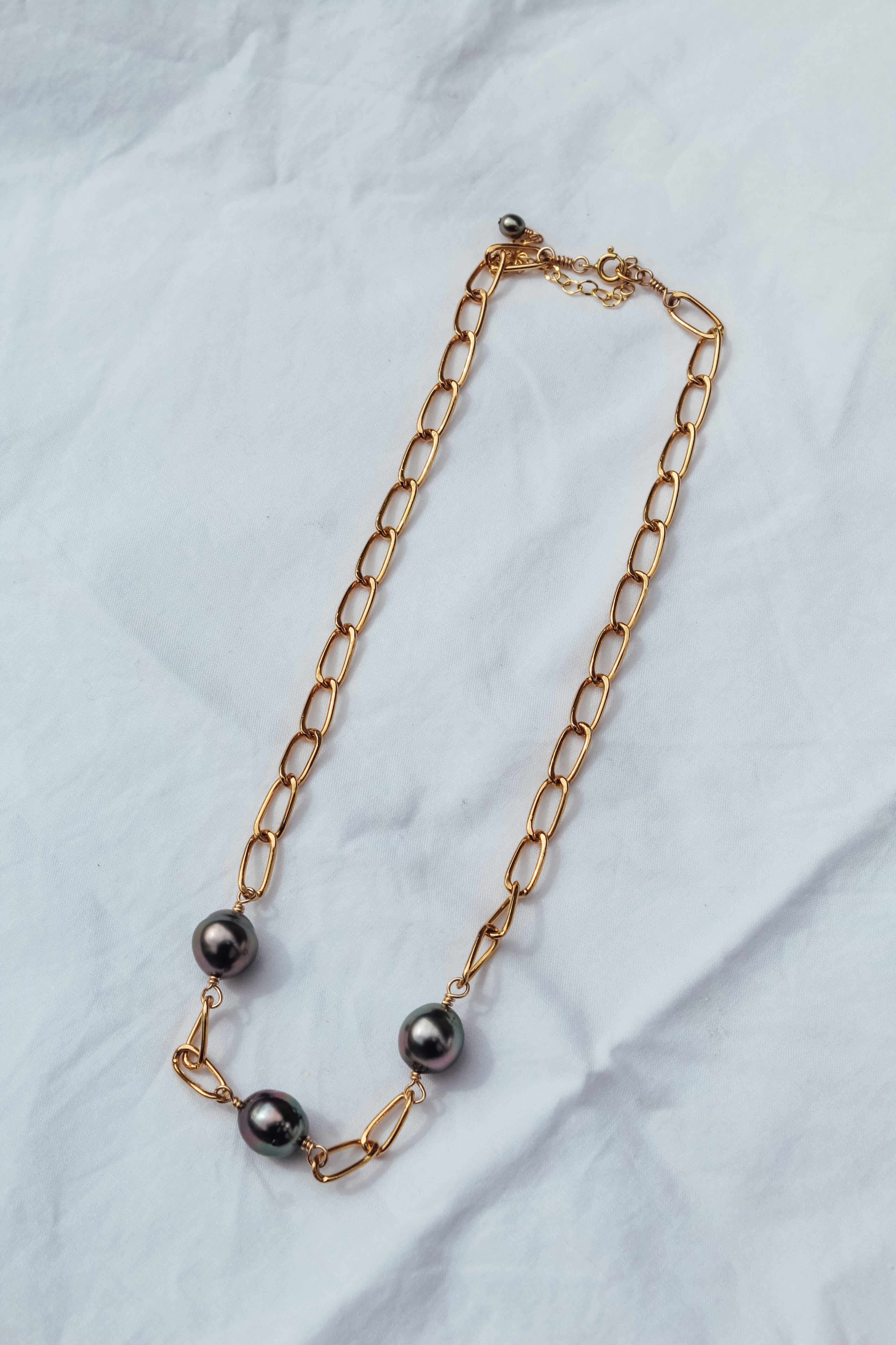 ʻEkolu Statement Necklace