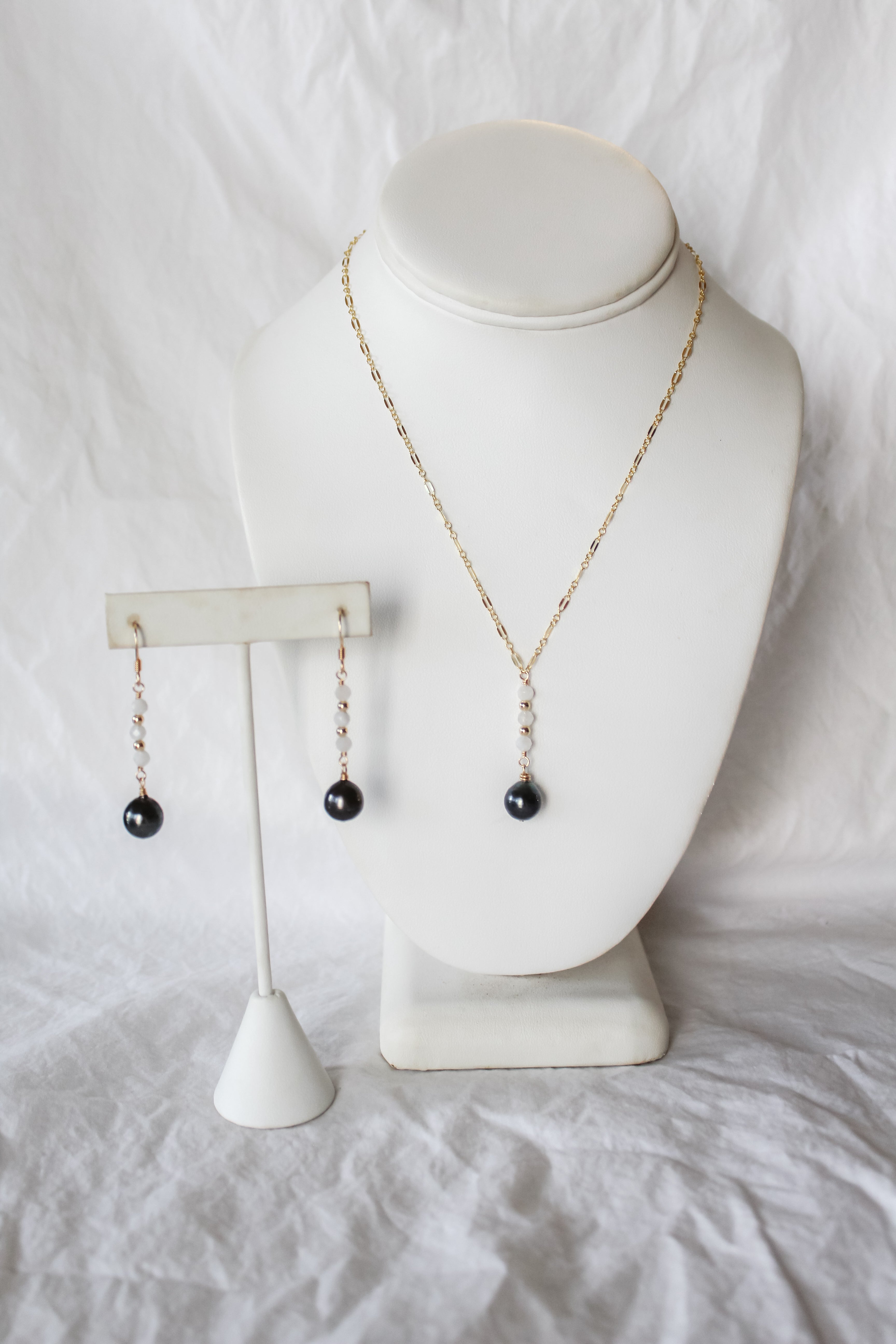 Gemstone and Tahitian Set