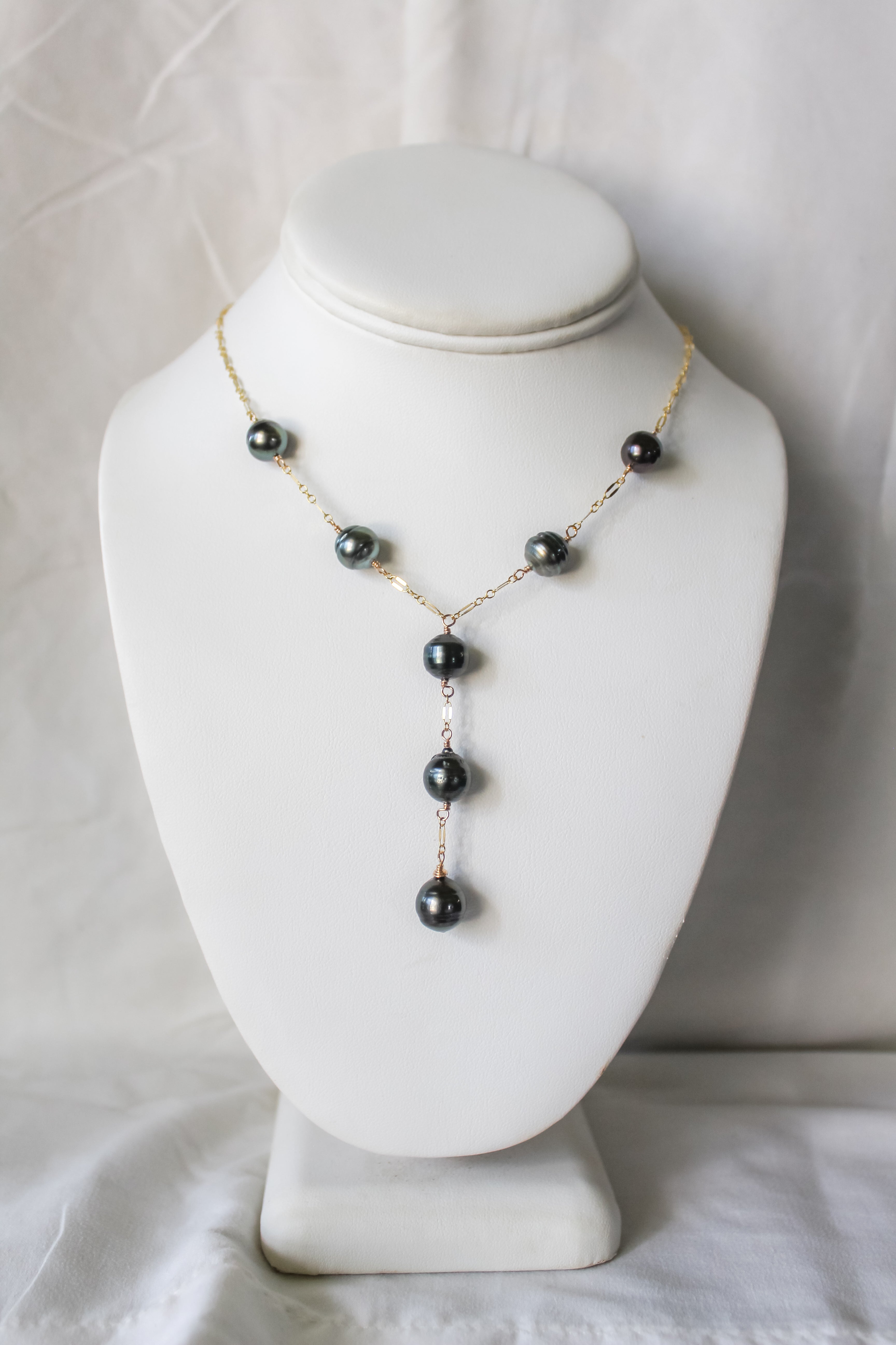 7 Tahitian Lariat
