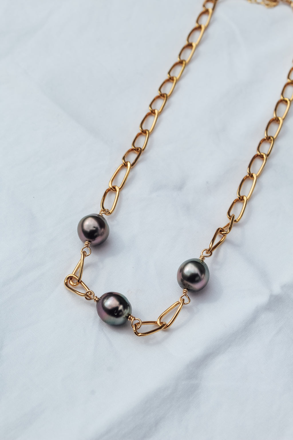 ʻEkolu Statement Necklace