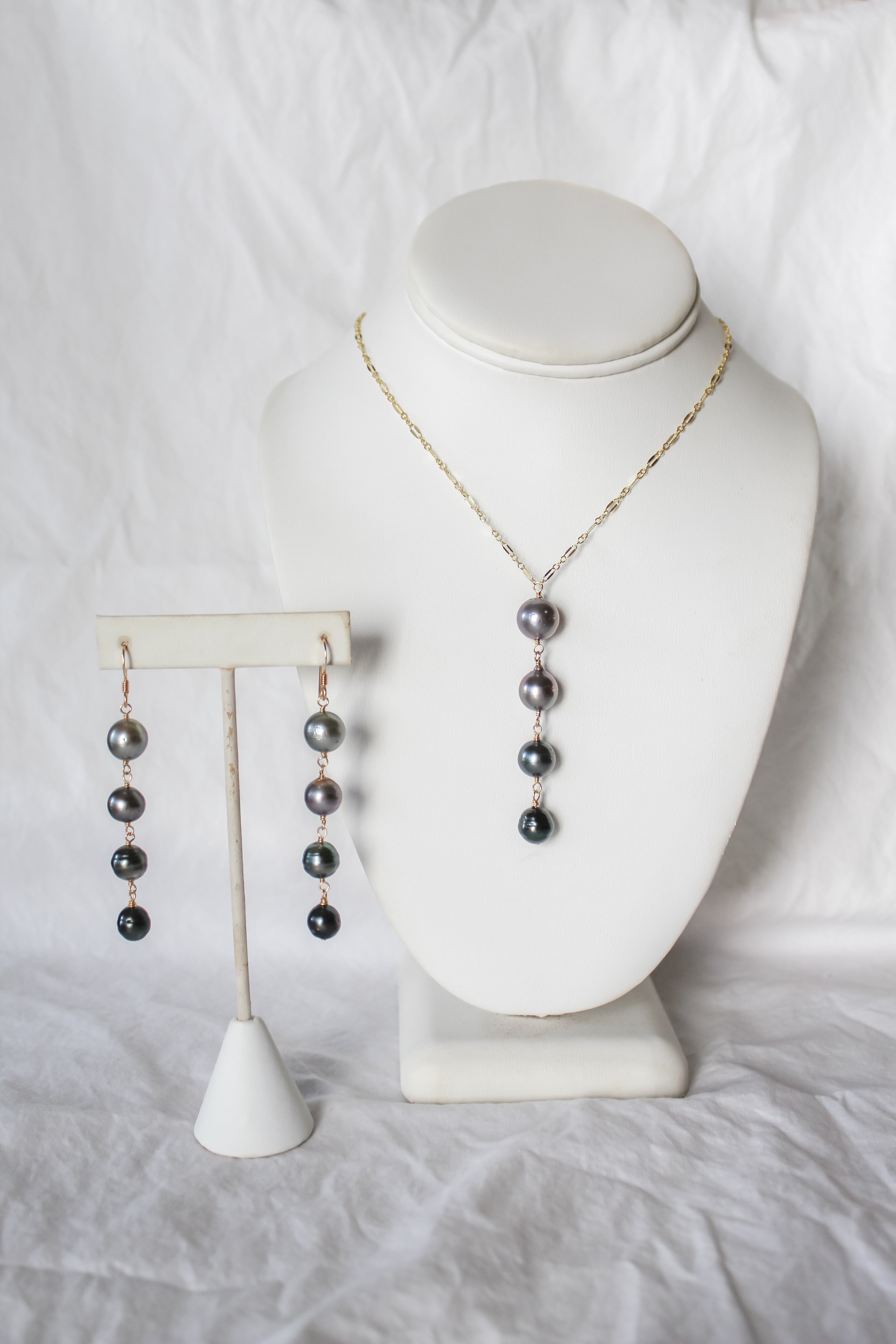 Cascading Lariat Set