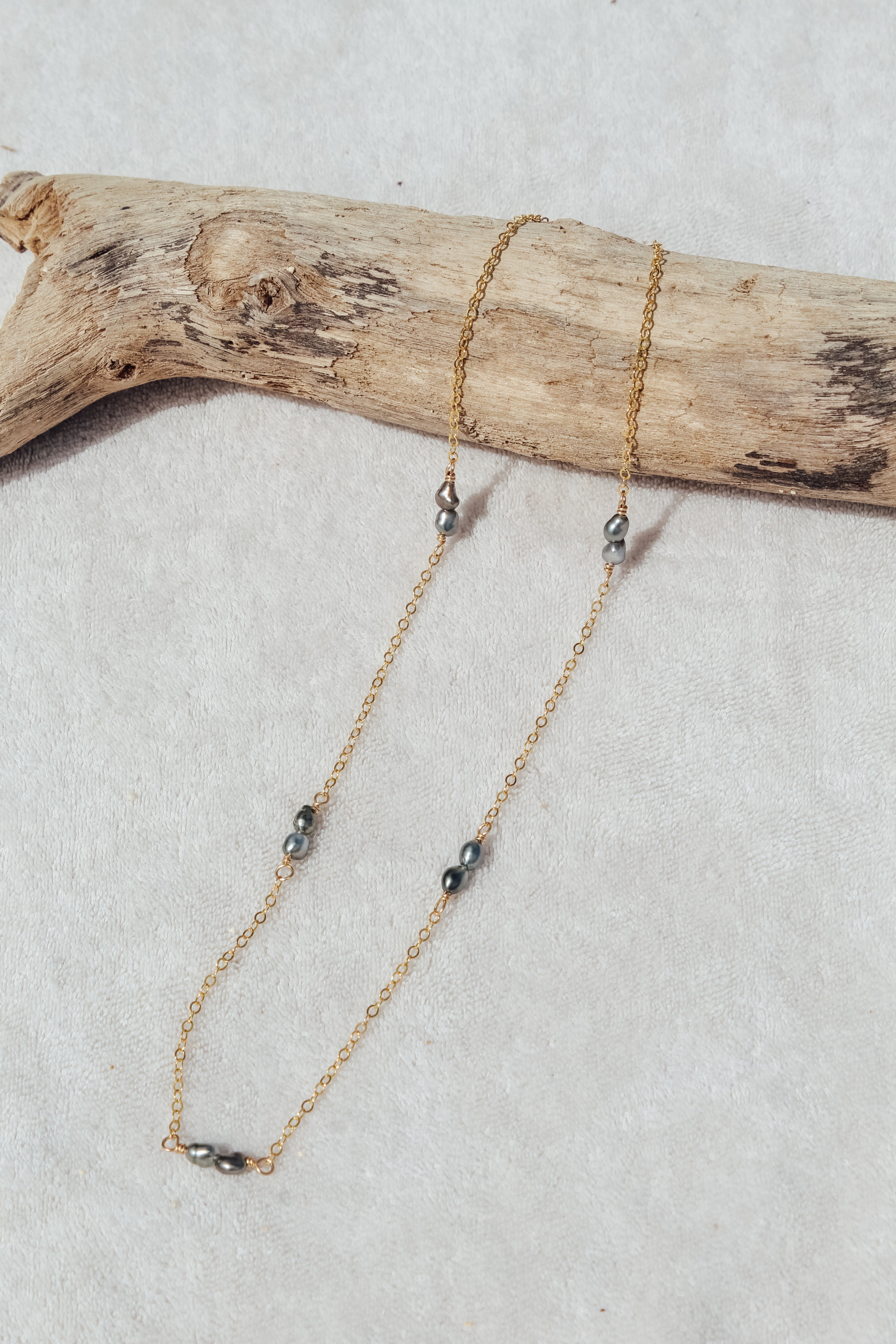 Mini Keshi Choker
