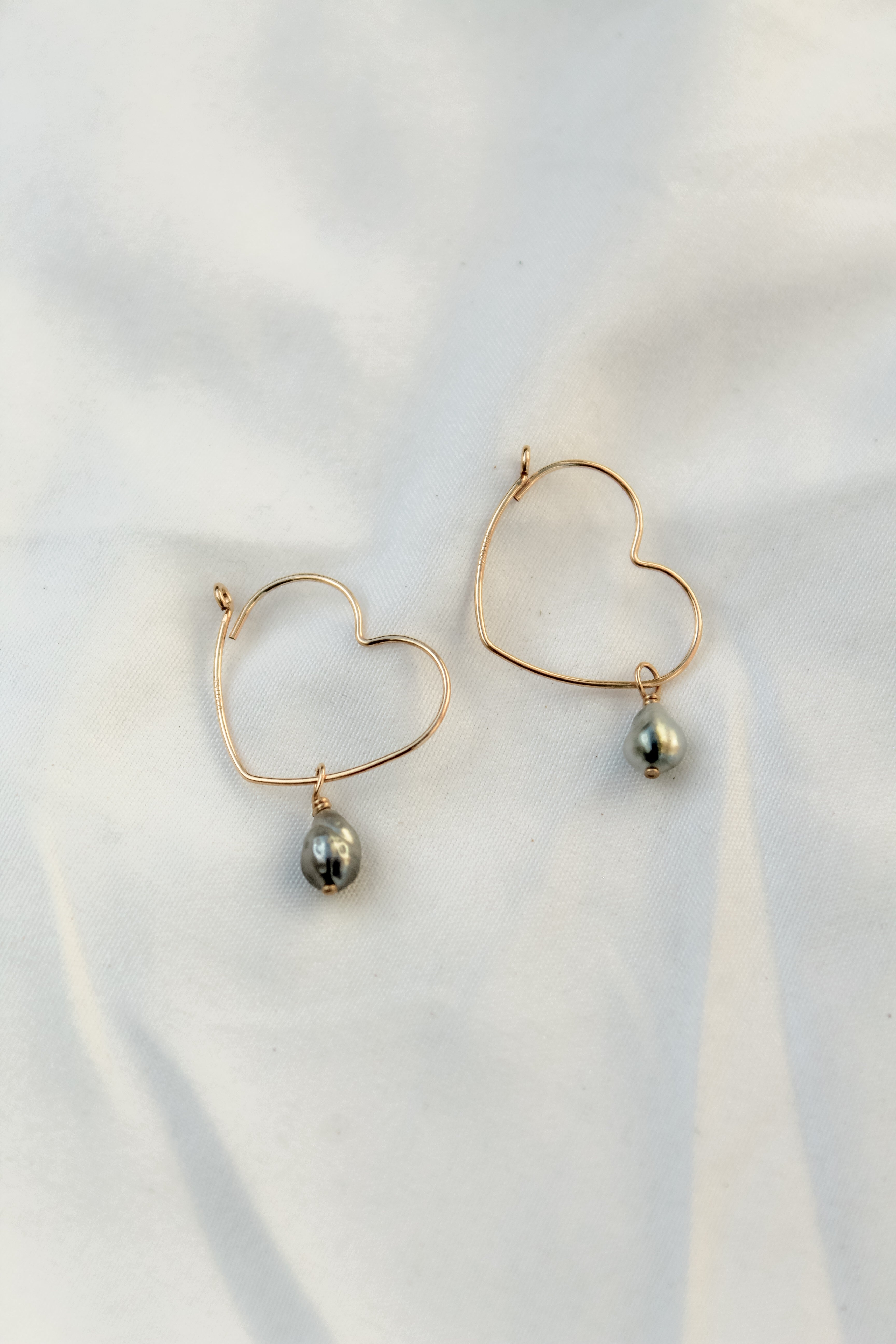 Tahitian Keshi Heart Hoops