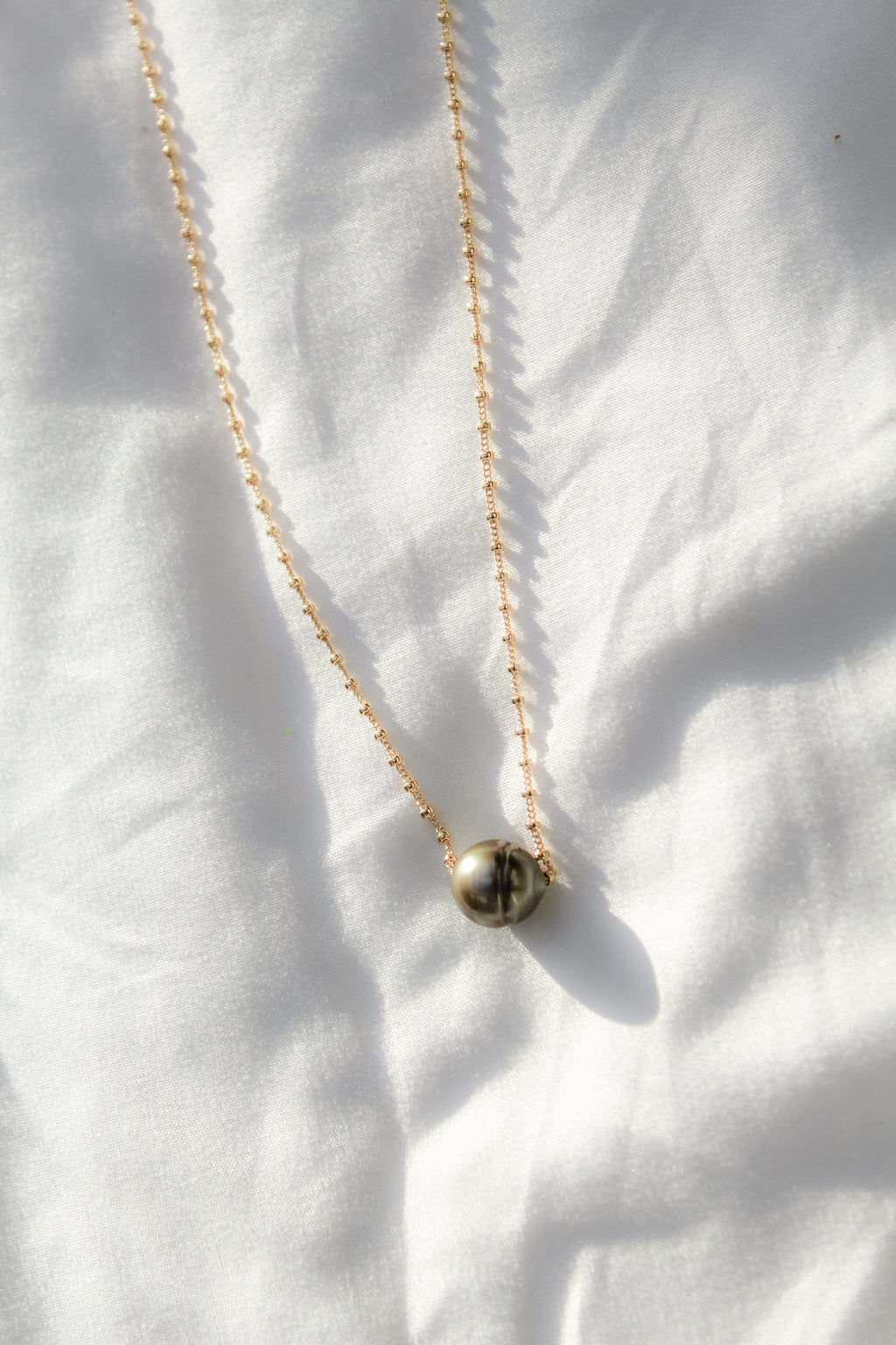 Single Tahitian Floater