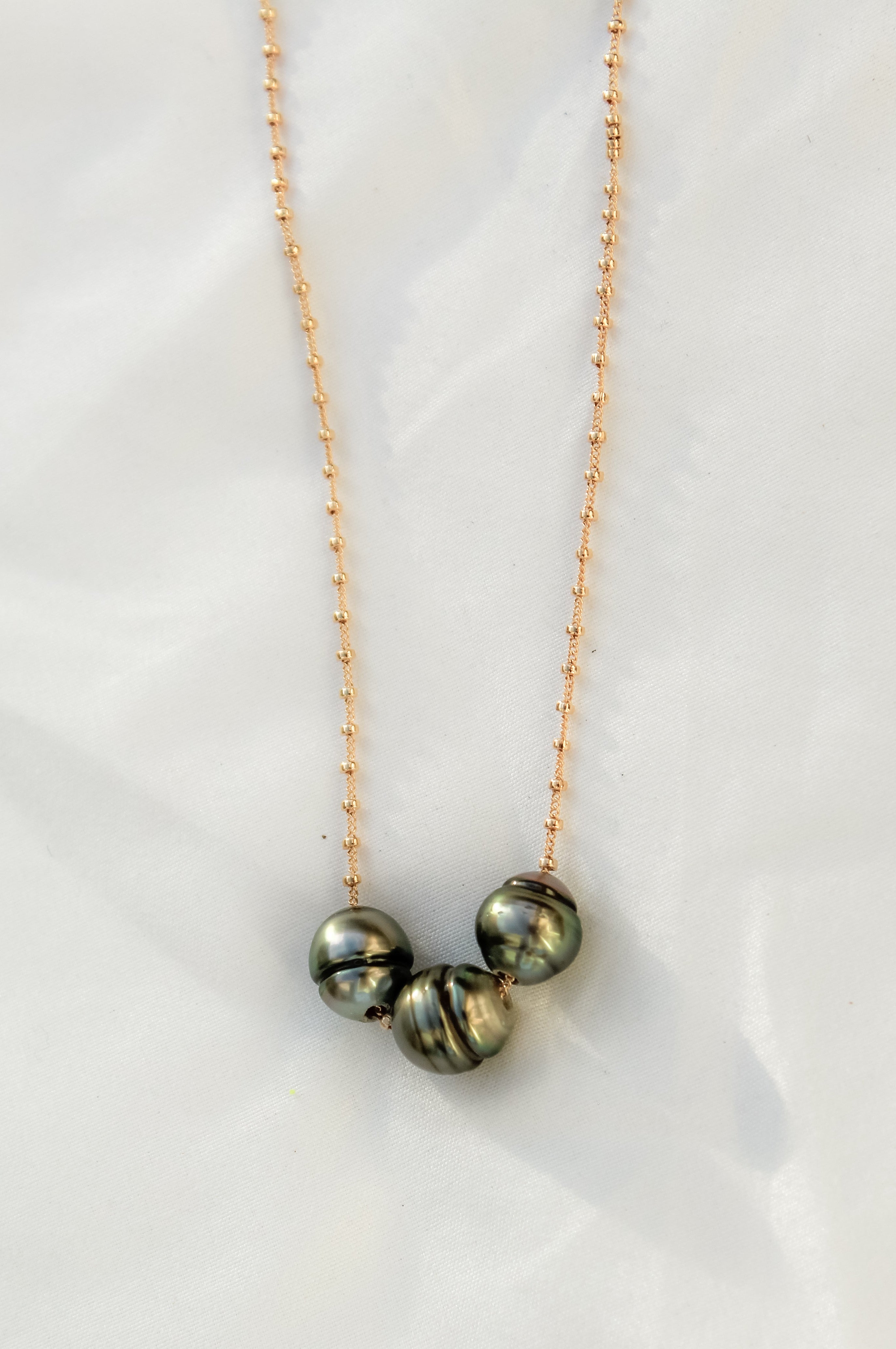 ʻEkolu Tahitian Floater