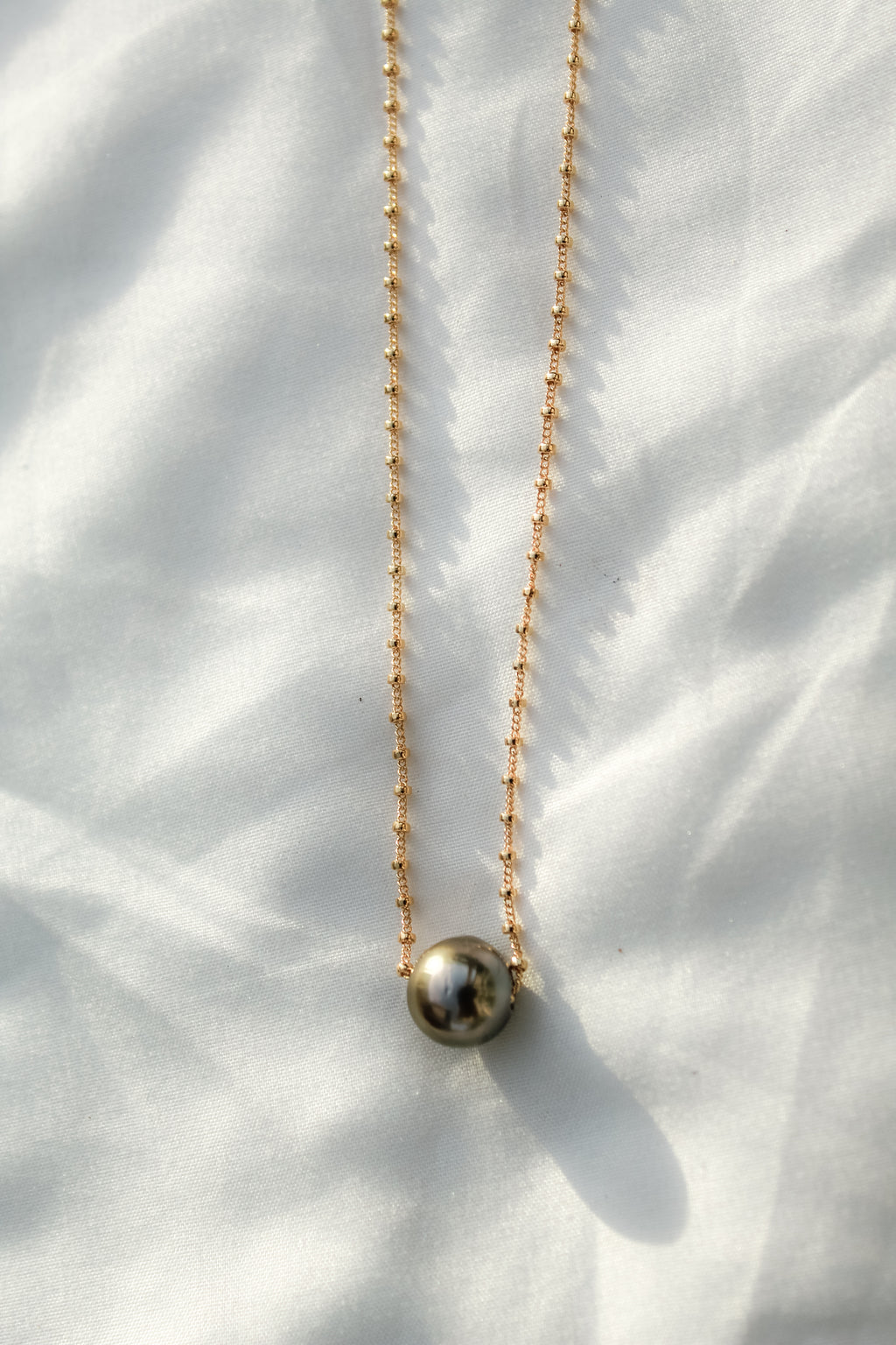 Single Tahitian Floater