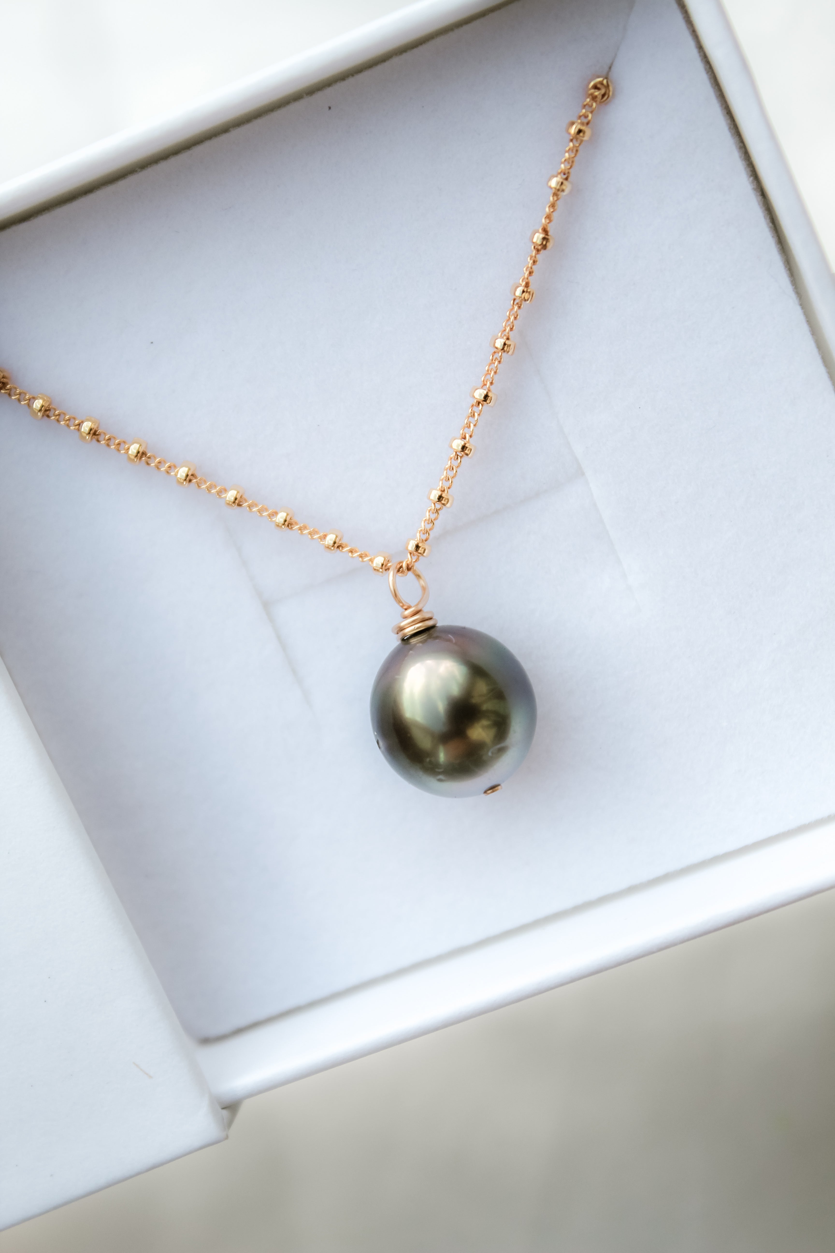 Single Tahitian Pearl Pendant